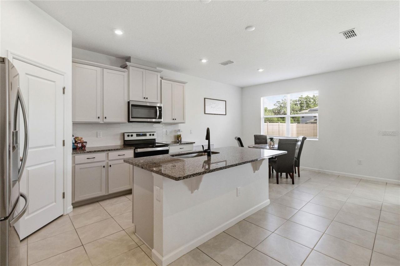 905 Honey Petal Lane, Deland, FL 32720 Photo