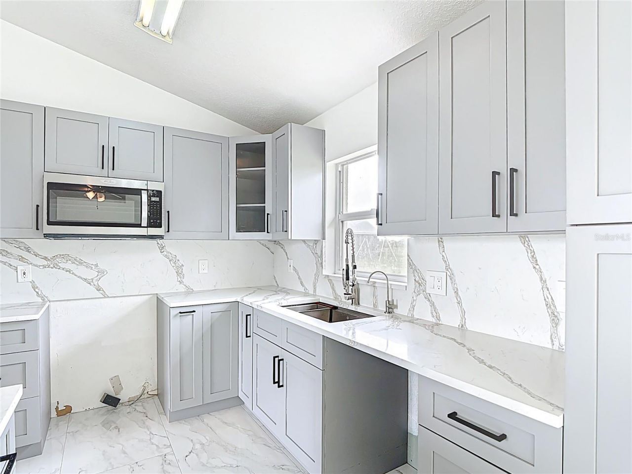 5233 Lake Lizzie Drive, Saint Cloud, FL 34771 Photo