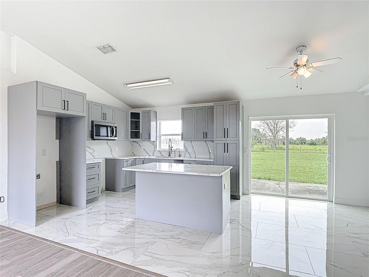 5233 Lake Lizzie Drive, Saint Cloud, FL 34771 Photo