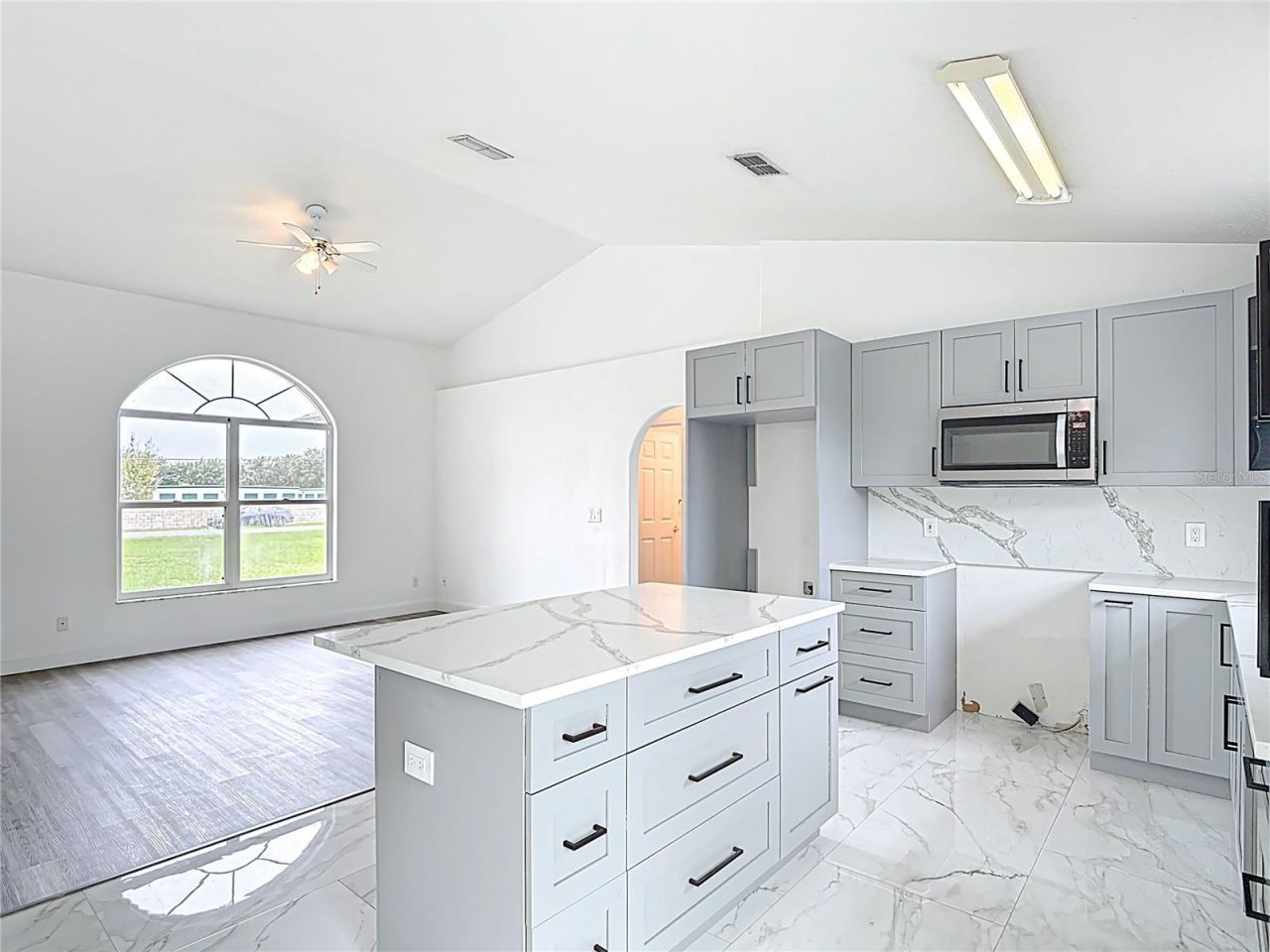 5233 Lake Lizzie Drive, Saint Cloud, FL 34771 Photo