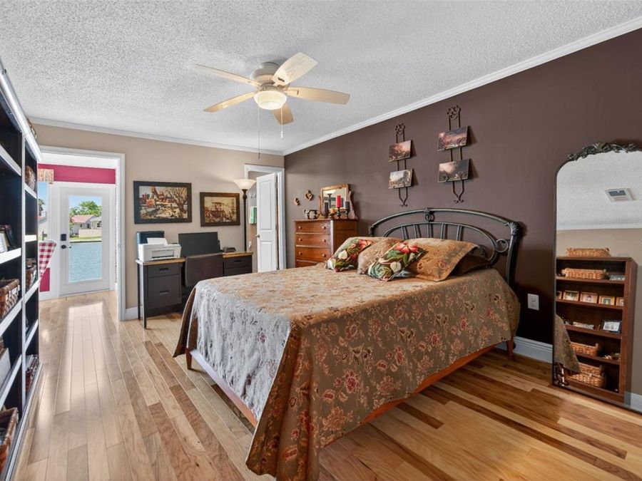 Property Image 36