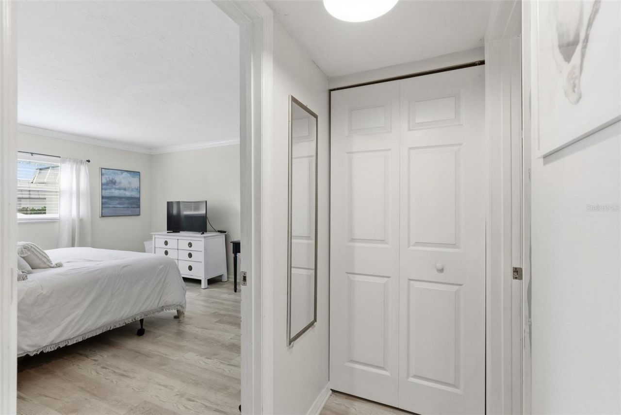 5800 Hollywood Boulevard, Unit 214, Sarasota, FL 34231 Photo