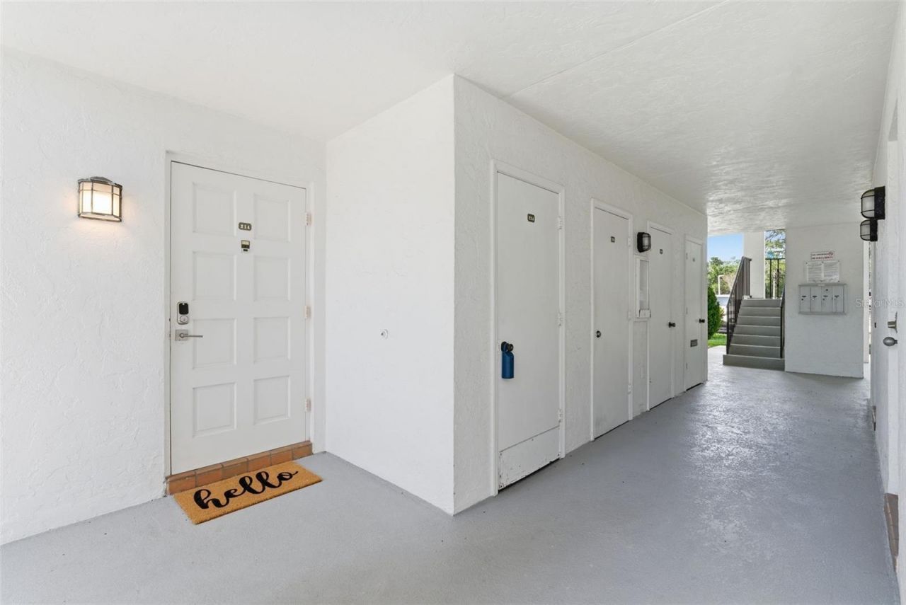 5800 Hollywood Boulevard, Unit 214, Sarasota, FL 34231 Photo