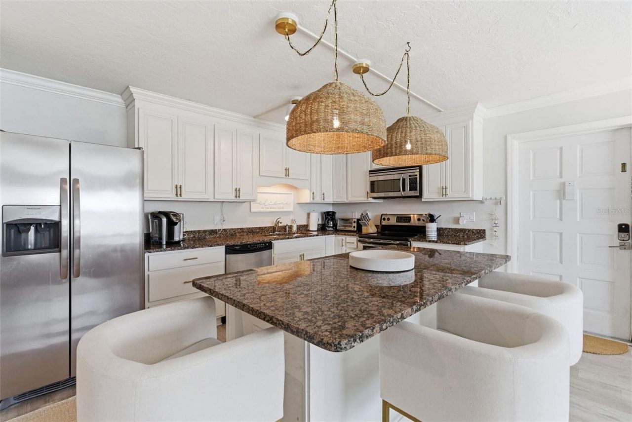 5800 Hollywood Boulevard, Unit 214, Sarasota, FL 34231 Photo