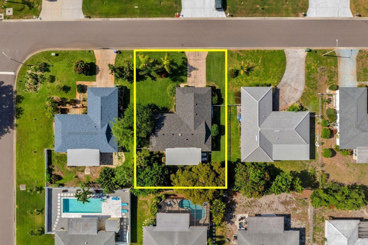 6609 13th Avenue Drive W, Bradenton, FL 34209 Photo
