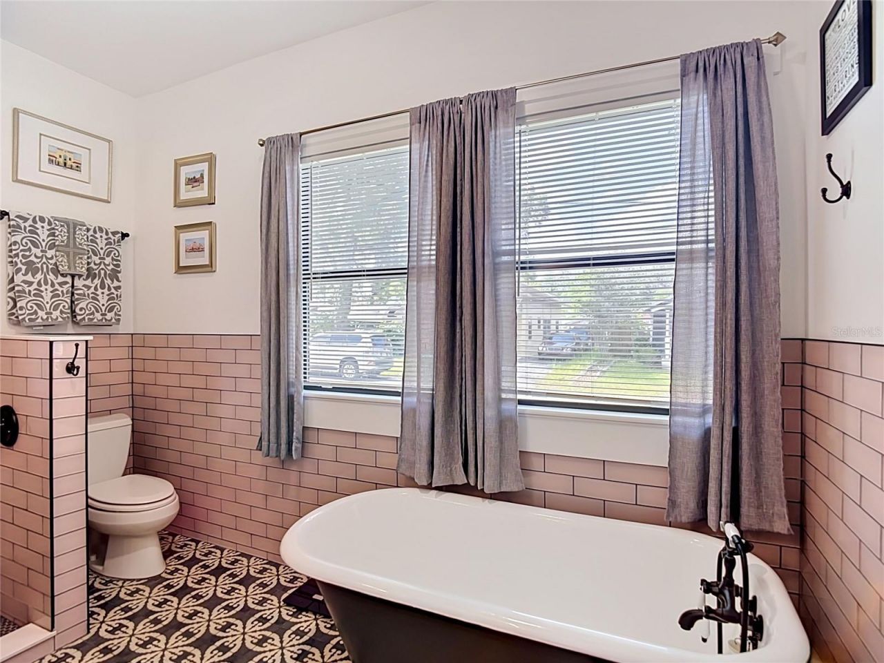 105 W Elm Street, Tampa, FL 33604 Photo