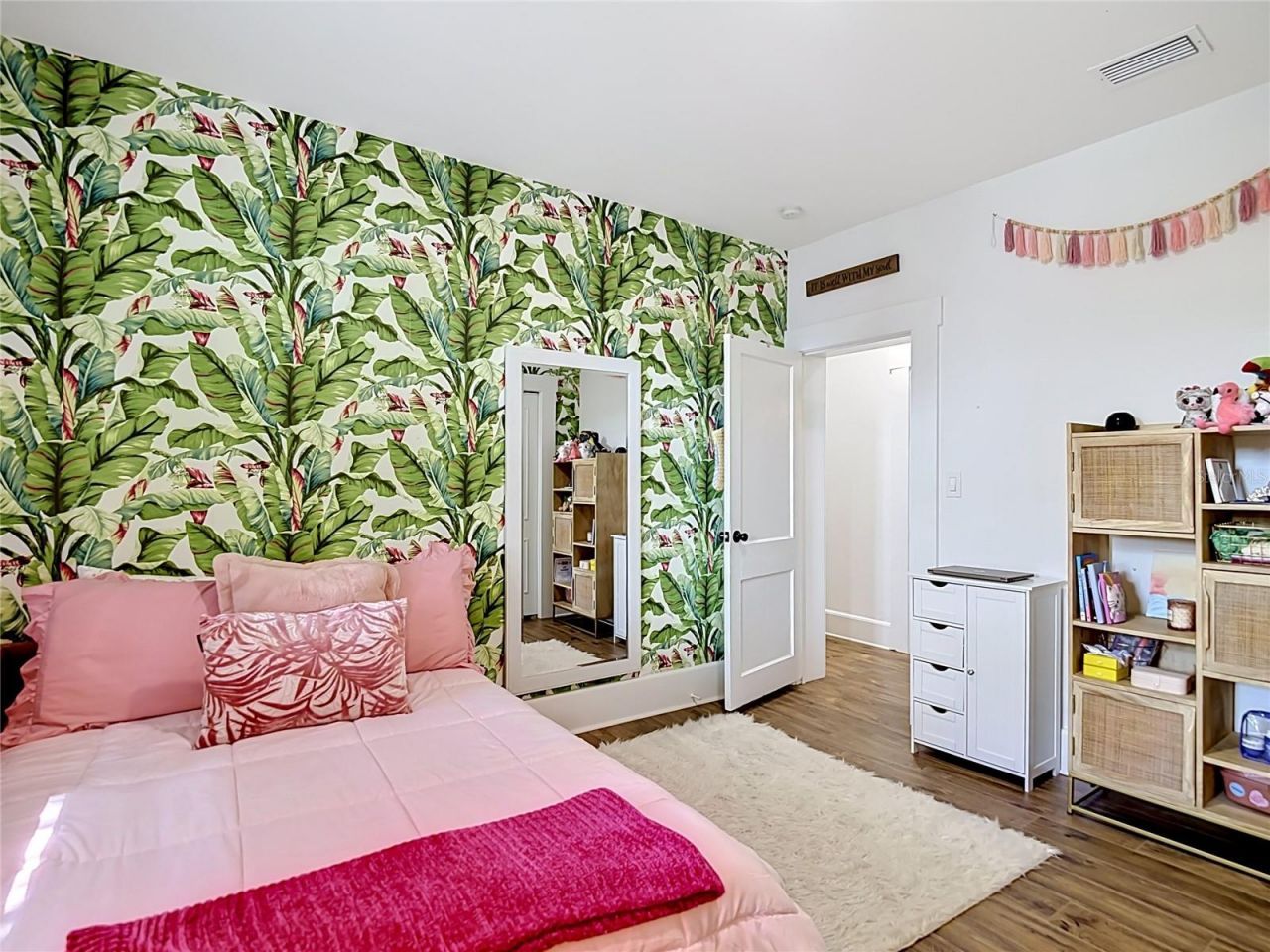 105 W Elm Street, Tampa, FL 33604 Photo