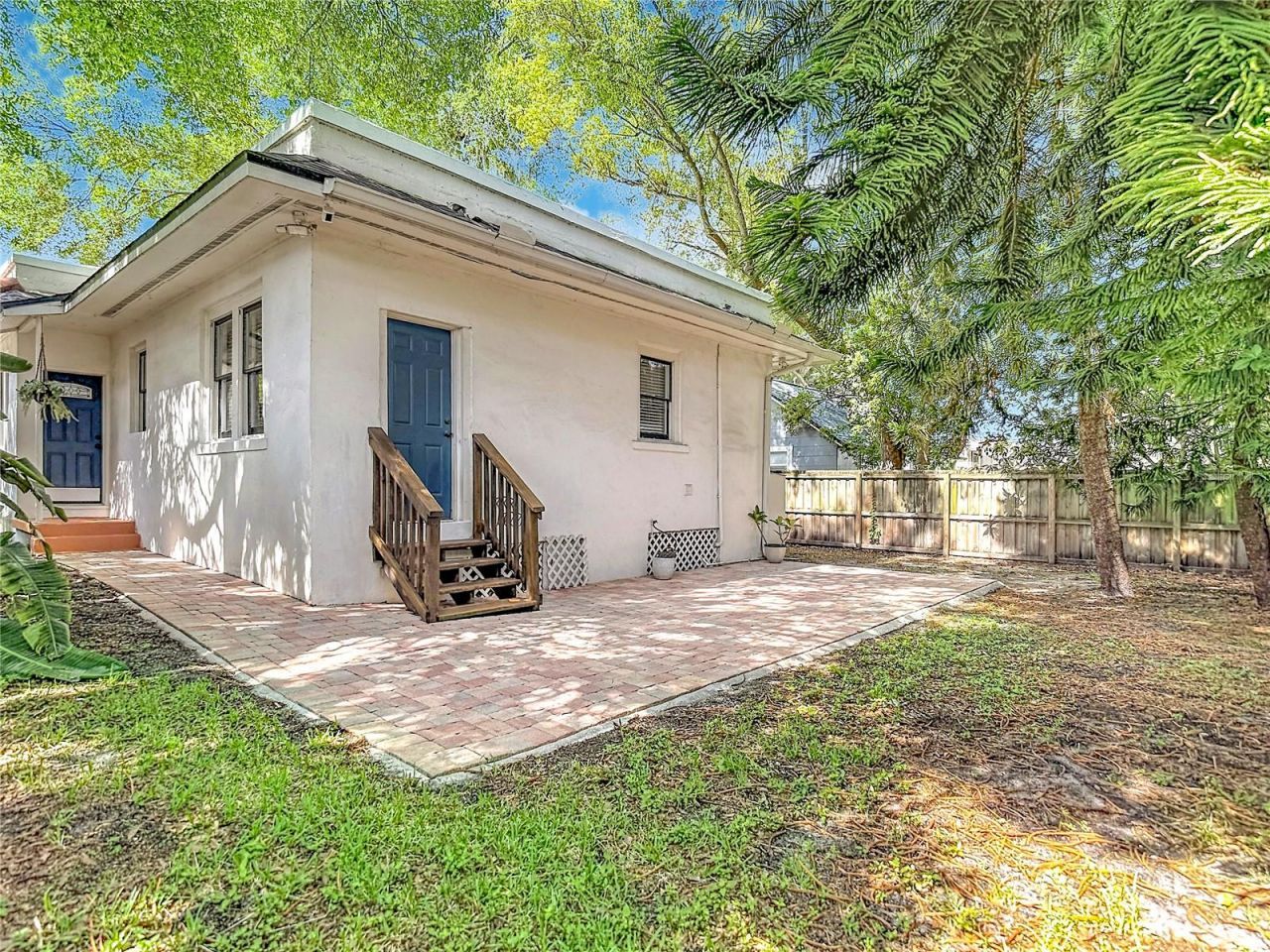 105 W Elm Street, Tampa, FL 33604 Photo