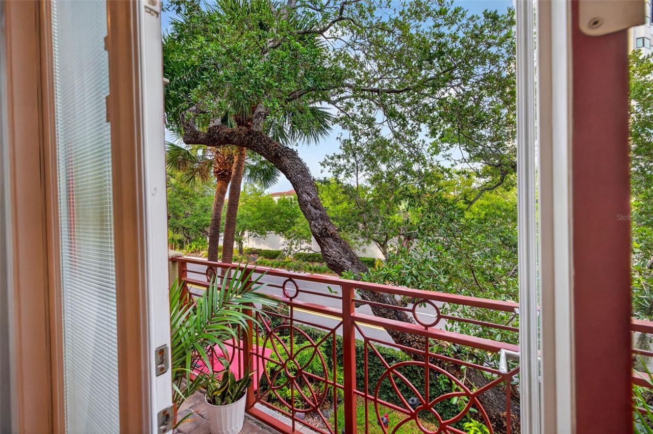 4907 Bayshore Boulevard, Unit 109, Tampa, FL 33611 Photo