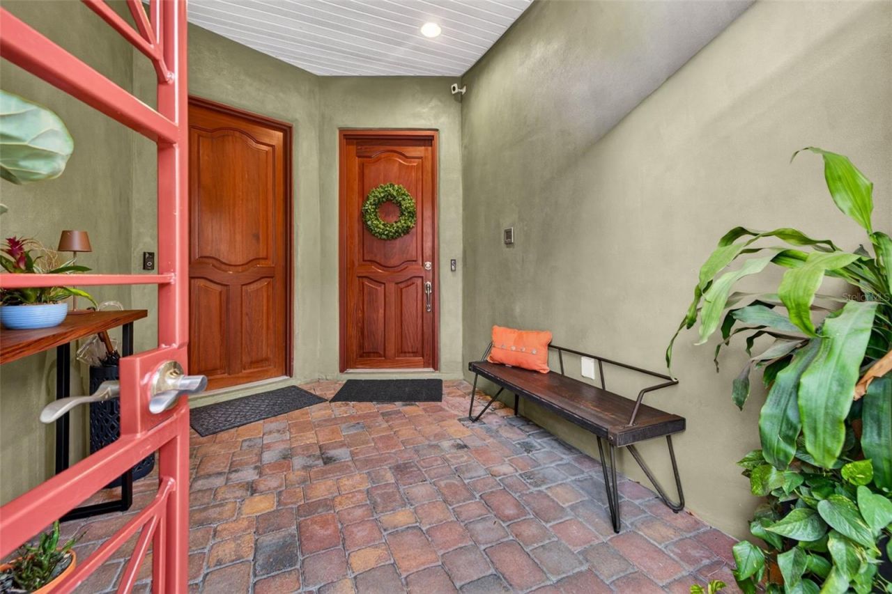 4907 Bayshore Boulevard, Unit 109, Tampa, FL 33611 Photo