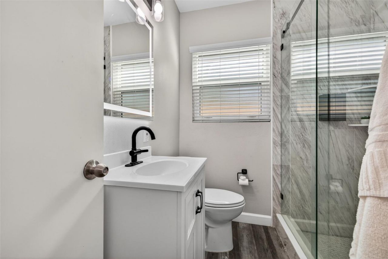 642 38th Avenue Ne, Saint Petersburg, FL 33704 Photo