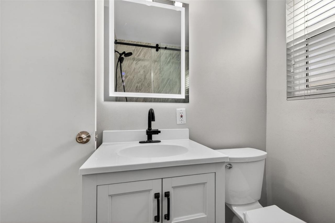 642 38th Avenue Ne, Saint Petersburg, FL 33704 Photo