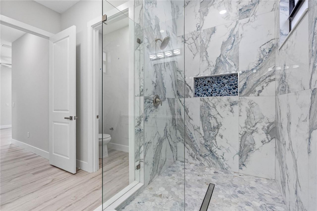 7015 N Central Avenue, Unit B, Tampa, FL 33604 Photo