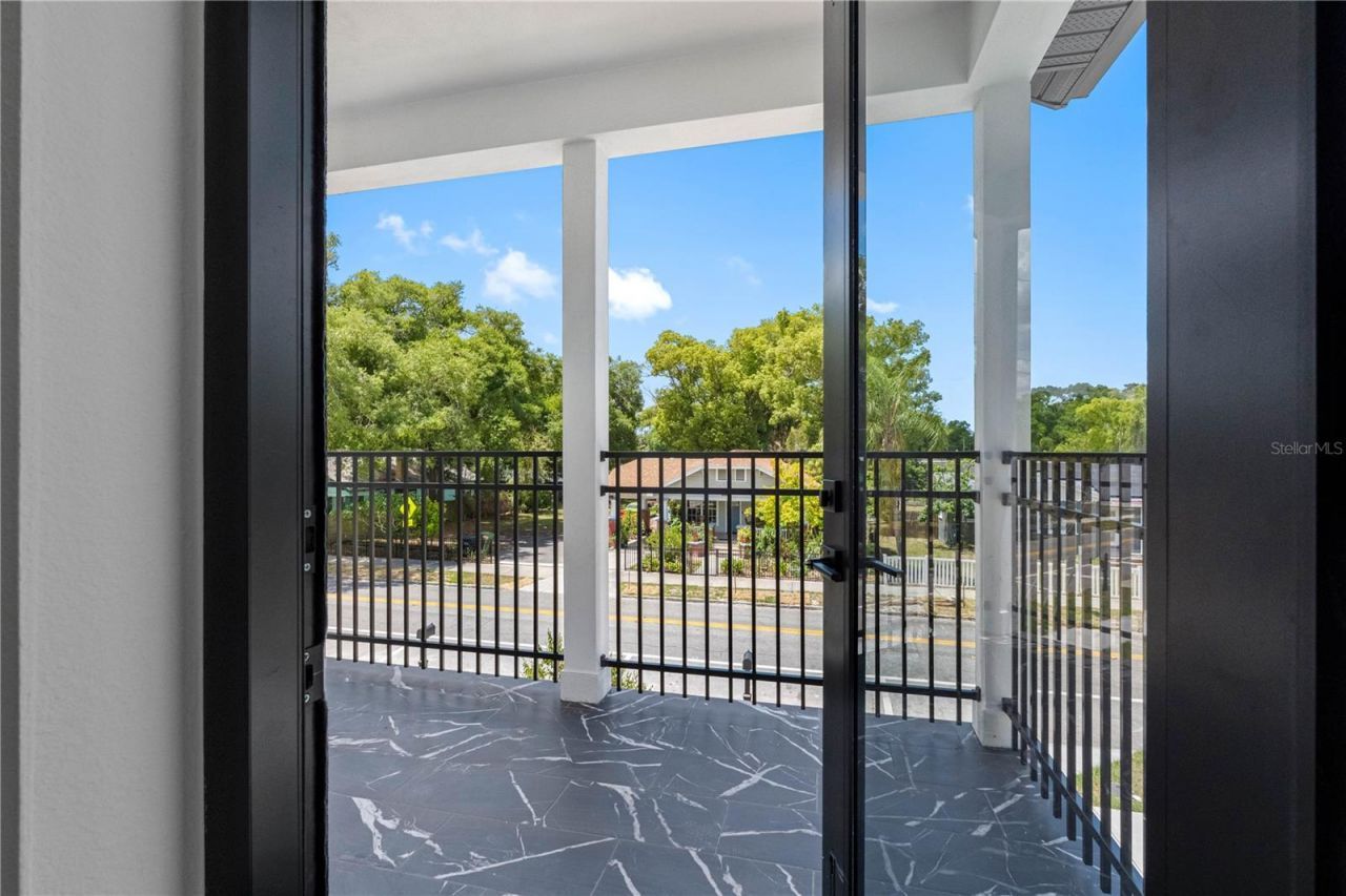 7015 N Central Avenue, Unit B, Tampa, FL 33604 Photo