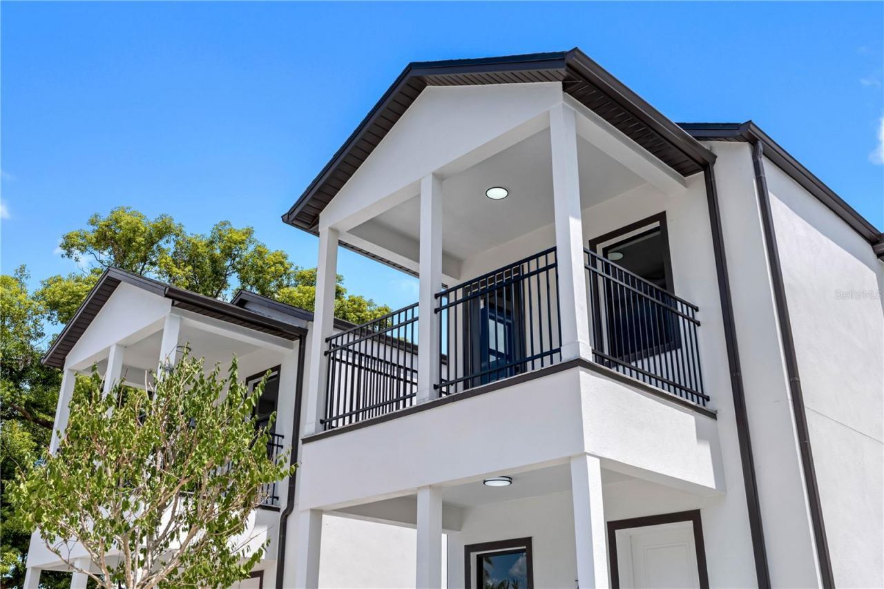 7015 N Central Avenue, Unit B, Tampa, FL 33604 Photo