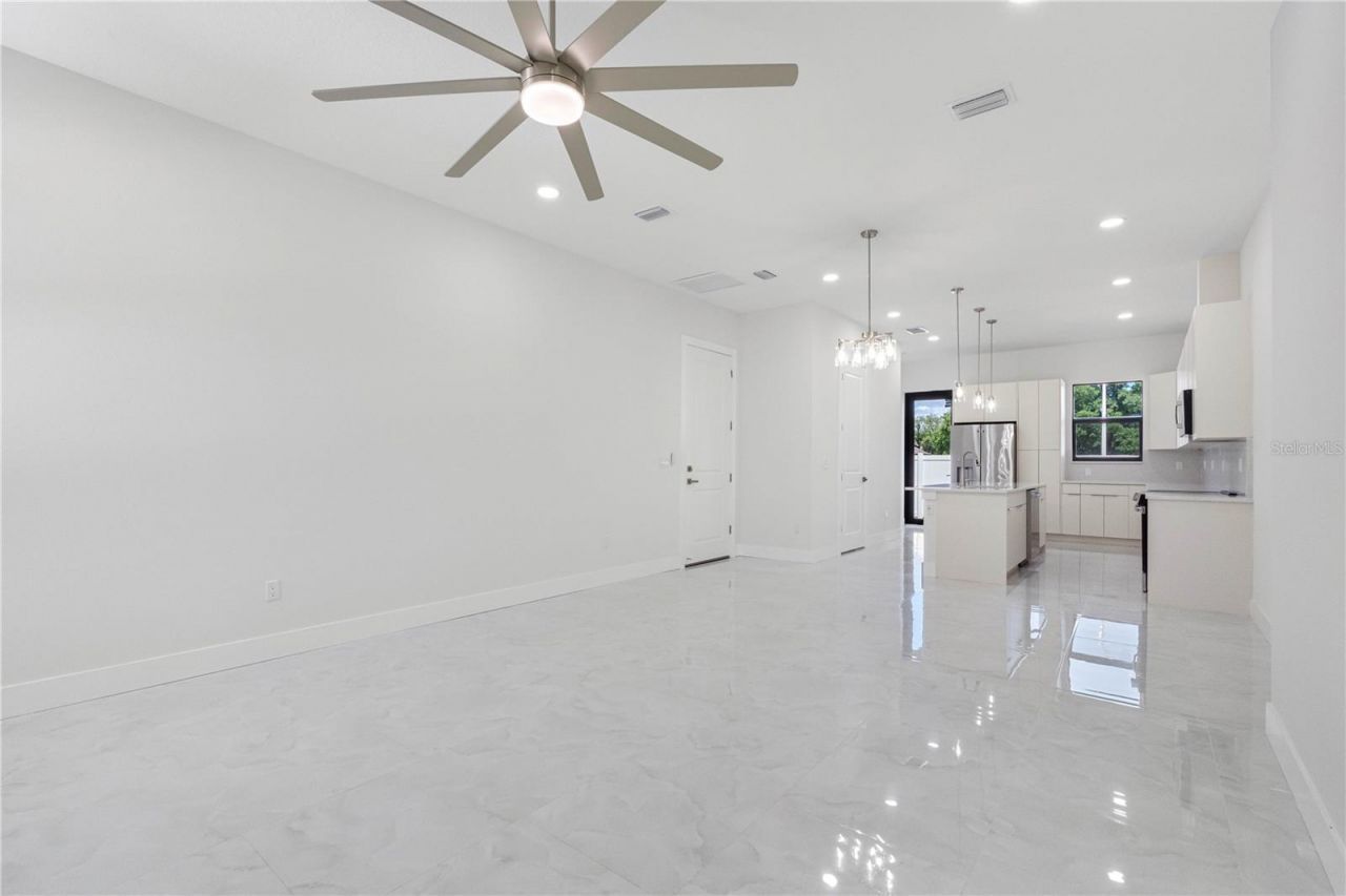 7015 N Central Avenue, Unit C, Tampa, FL 33604 Photo