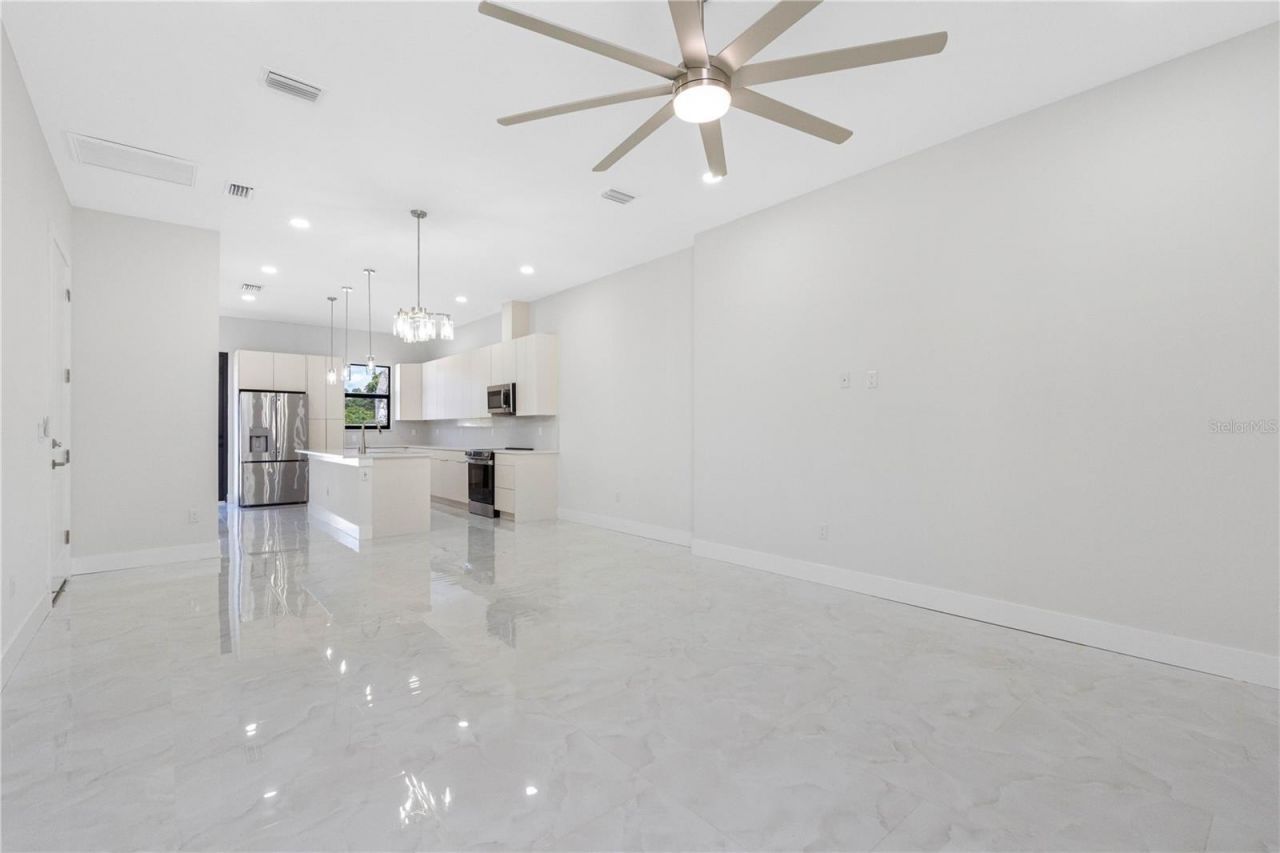 7015 N Central Avenue, Unit C, Tampa, FL 33604 Photo
