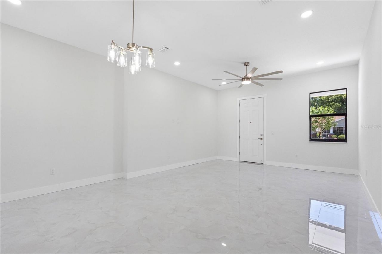 7015 N Central Avenue, Unit C, Tampa, FL 33604 Photo