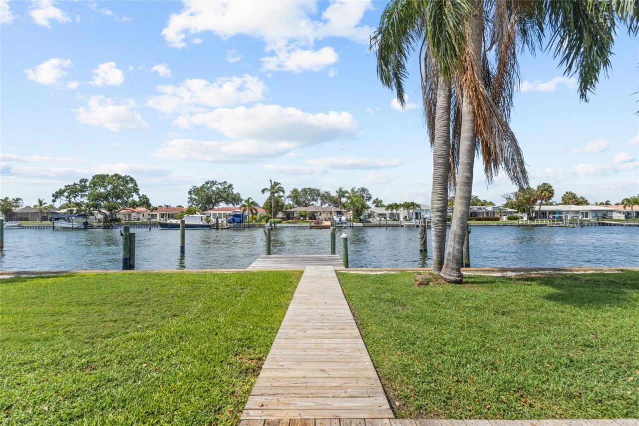 4133 49th Avenue S, Saint Petersburg, FL 33711 Photo
