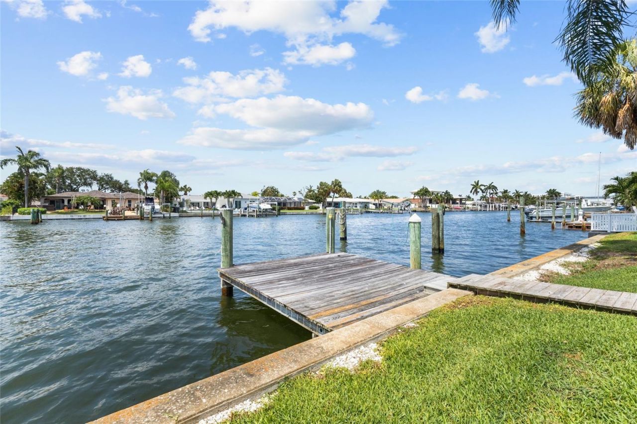 4133 49th Avenue S, Saint Petersburg, FL 33711 Photo