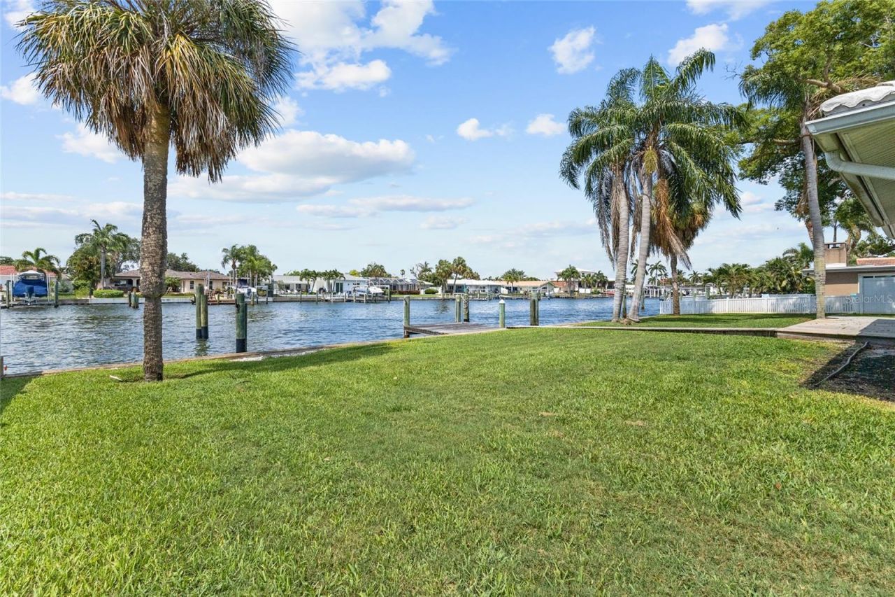 4133 49th Avenue S, Saint Petersburg, FL 33711 Photo