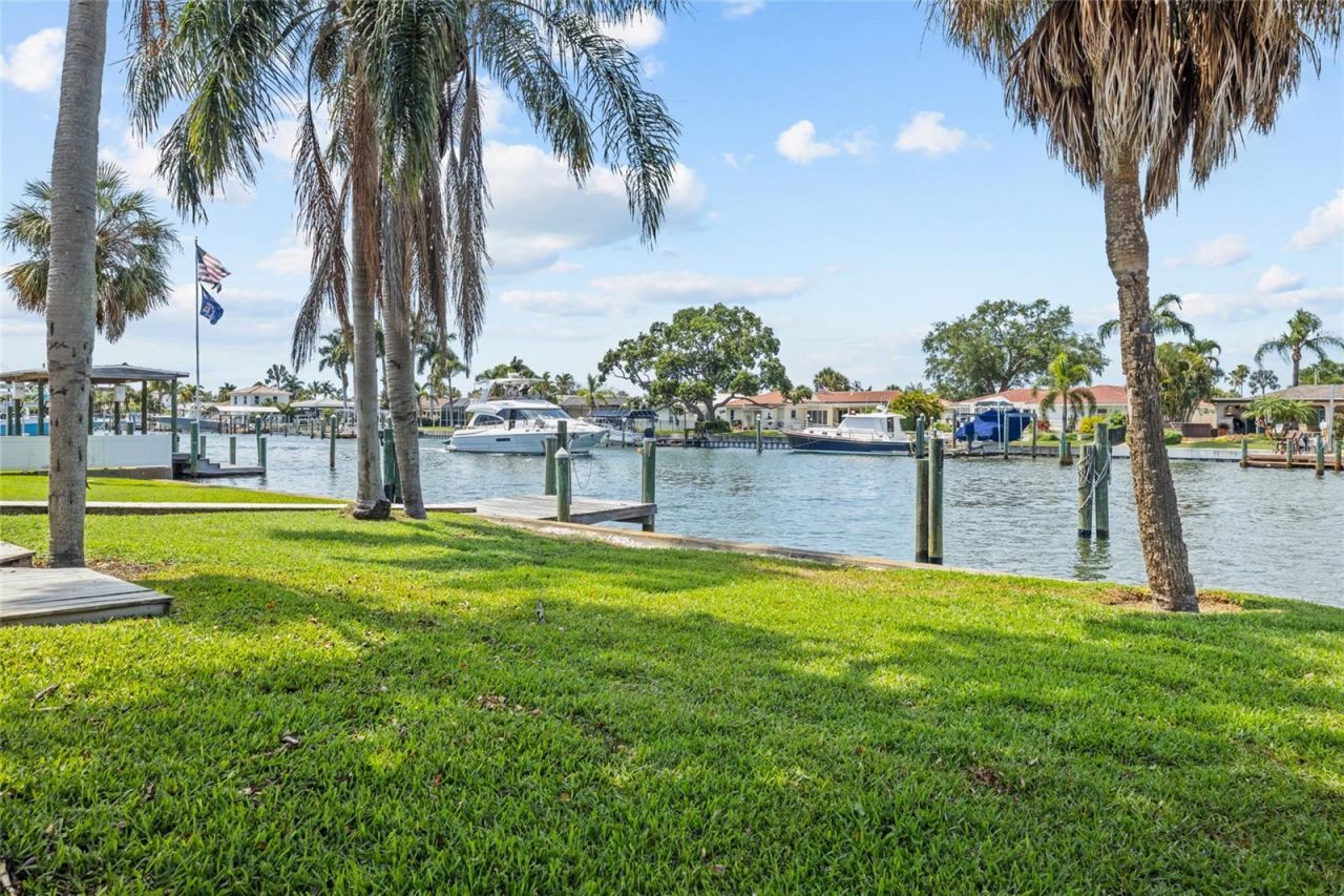 4133 49th Avenue S, Saint Petersburg, FL 33711 Photo