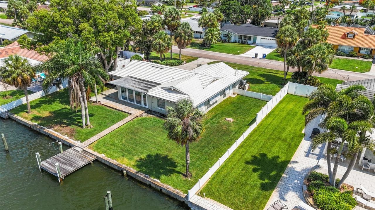 4133 49th Avenue S, Saint Petersburg, FL 33711 Photo