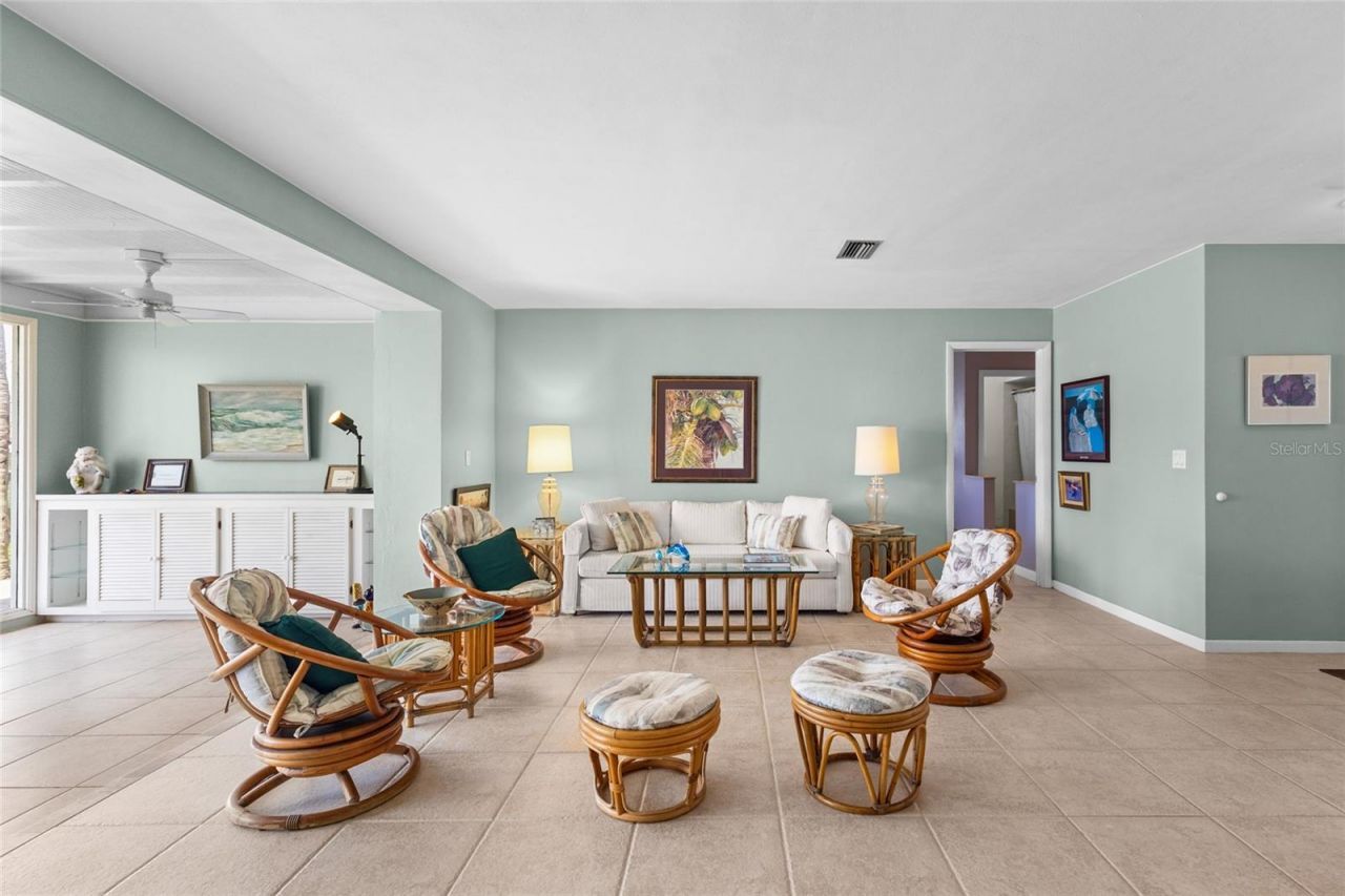 4133 49th Avenue S, Saint Petersburg, FL 33711 Photo