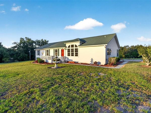9712 US HIGHWAY 301 , DADE CITY, FL 33525