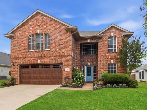 205 Benton Drive, Roanoke, TX 76262