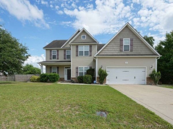 401 Brownstone Drive, Raeford, NC 28376