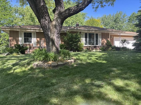 506 Cheyenne DRIVE, Waukesha, WI 53188