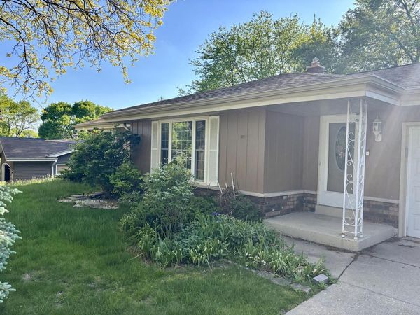 506 Cheyenne DRIVE, Waukesha, WI 53188