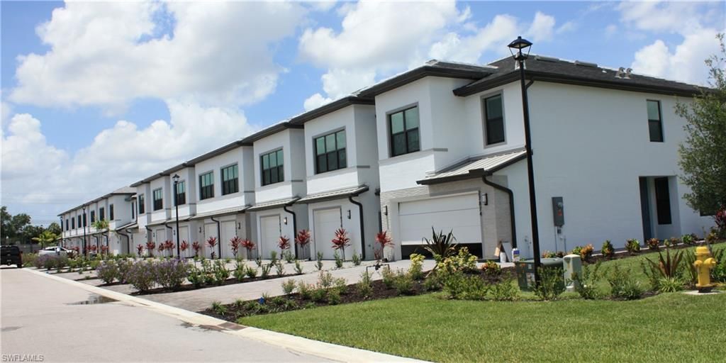 27874 Radiant Ct , Bonita Springs, FL 34135 Photo