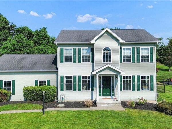 20 Laura Lane, Ravena, NY 12143