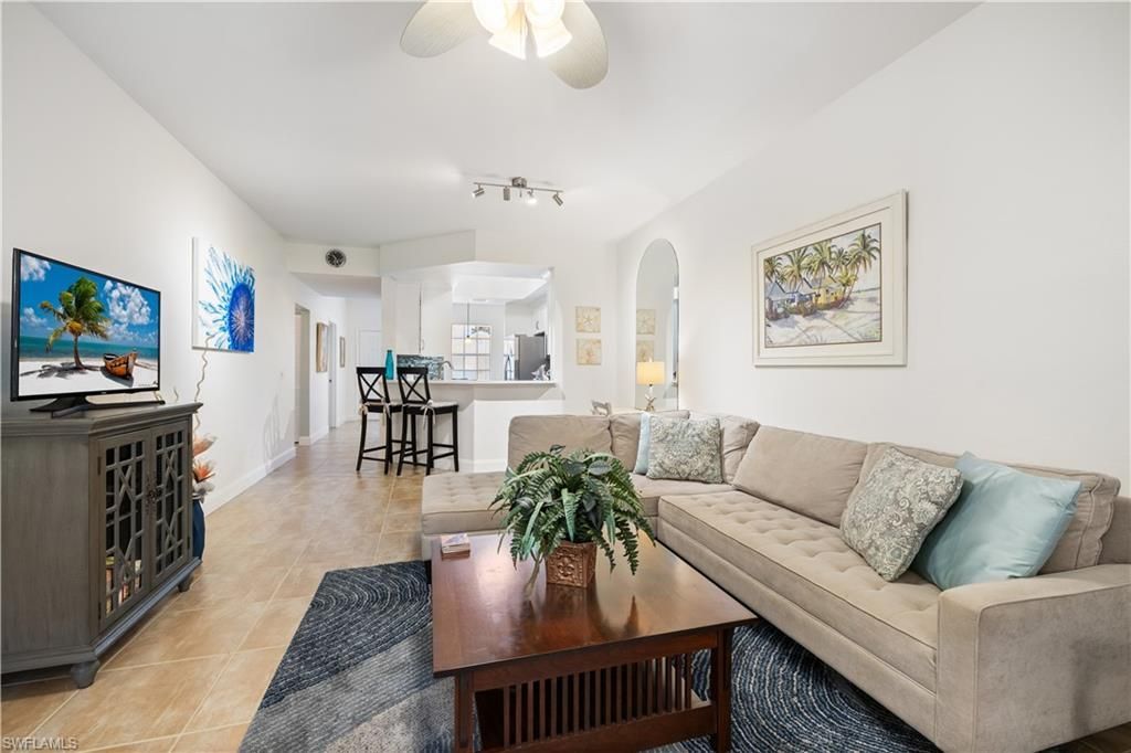 757 Wiggins Lake Dr , Unit 106, Naples, FL 34110 Photo