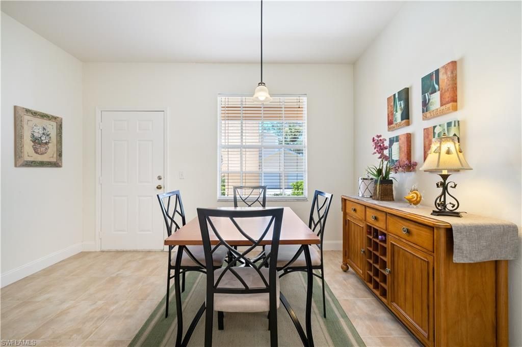 757 Wiggins Lake Dr , Unit 106, Naples, FL 34110 Photo