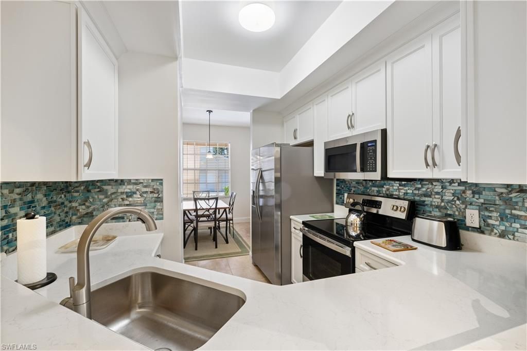 757 Wiggins Lake Dr , Unit 106, Naples, FL 34110 Photo