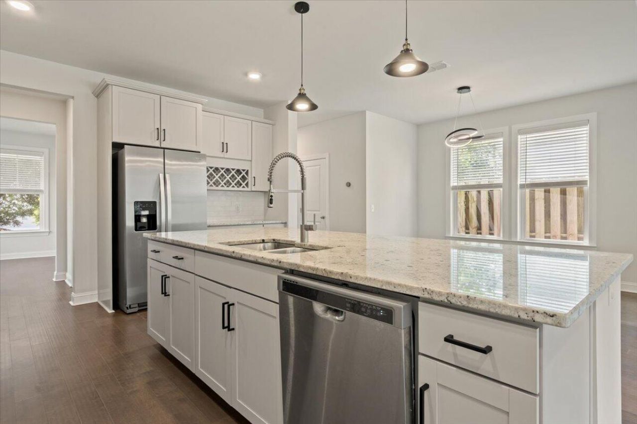 489 Spring Hollow Drive Photo 19