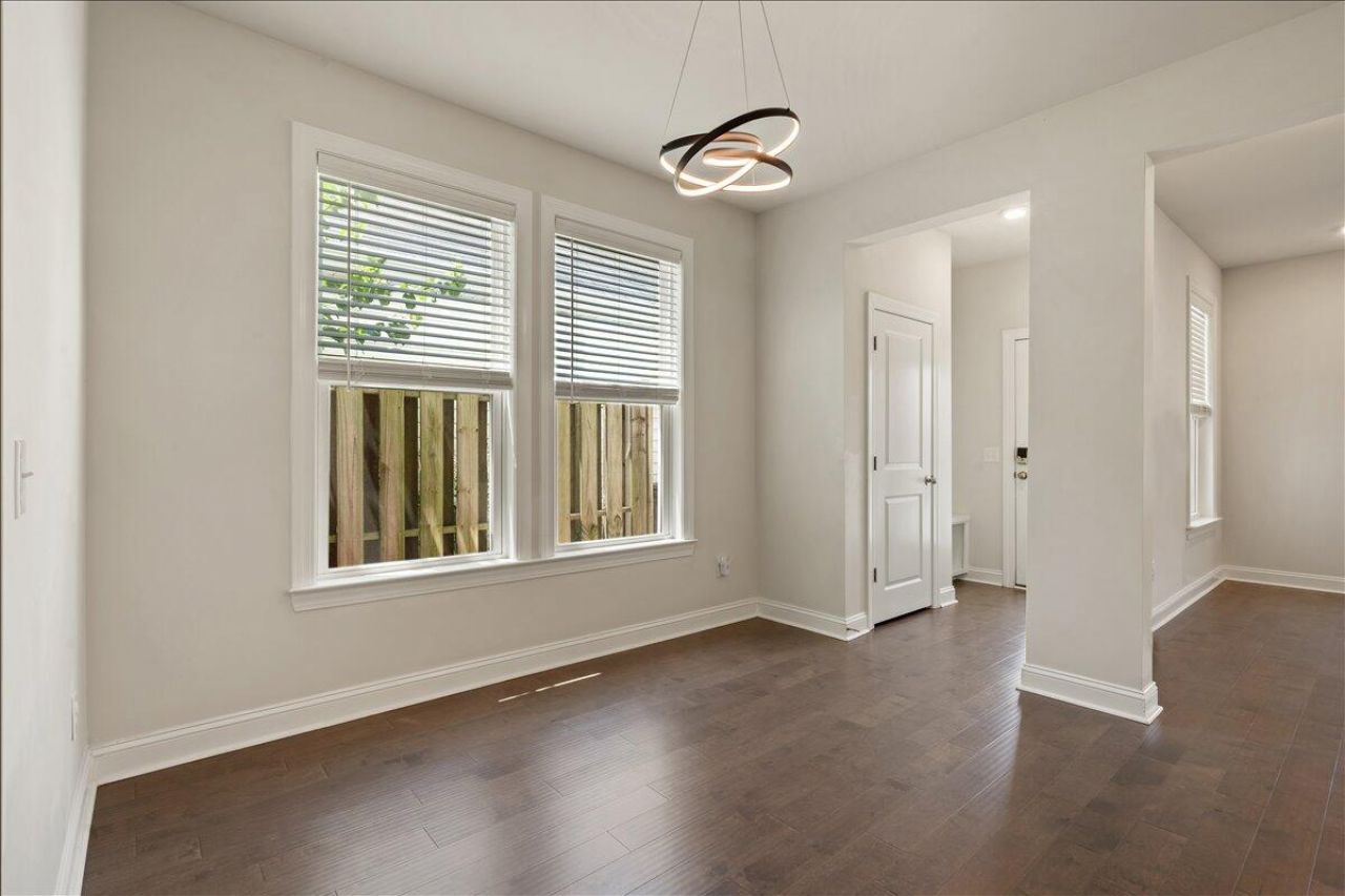489 Spring Hollow Drive Photo 30