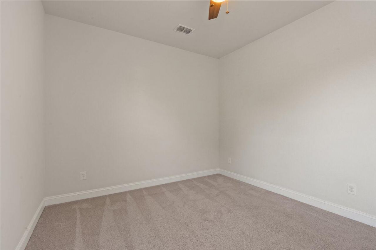 489 Spring Hollow Drive Photo 49