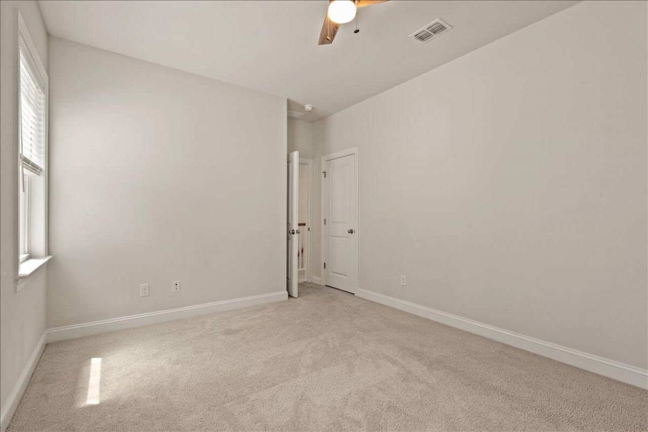 489 Spring Hollow Drive Photo 55