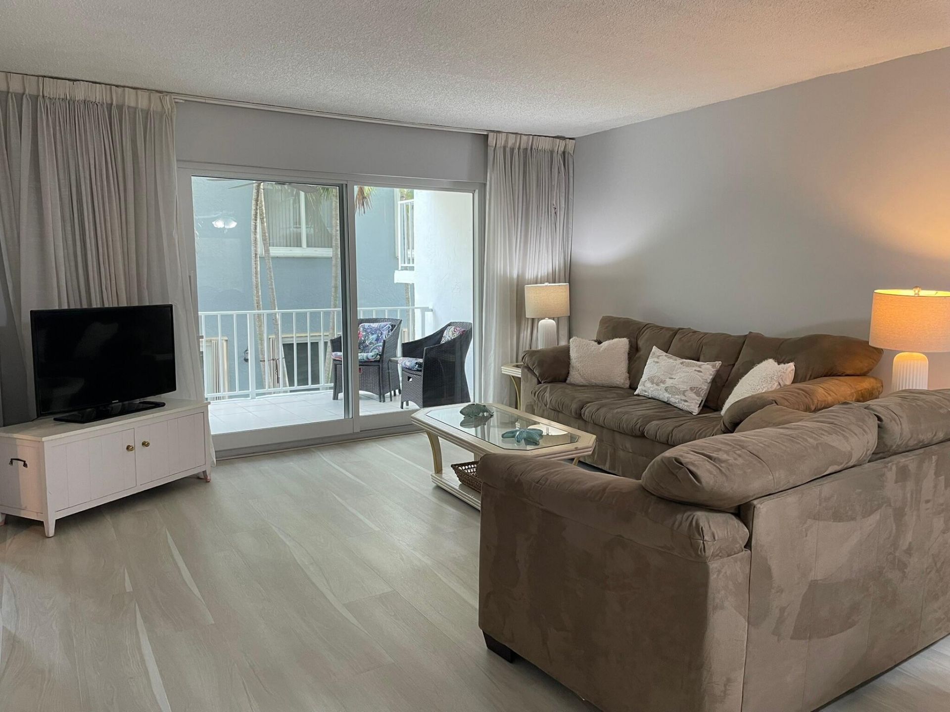 4629 Poinciana Street, Unit 211, Lauderdale by the Sea, FL 33308 Photo