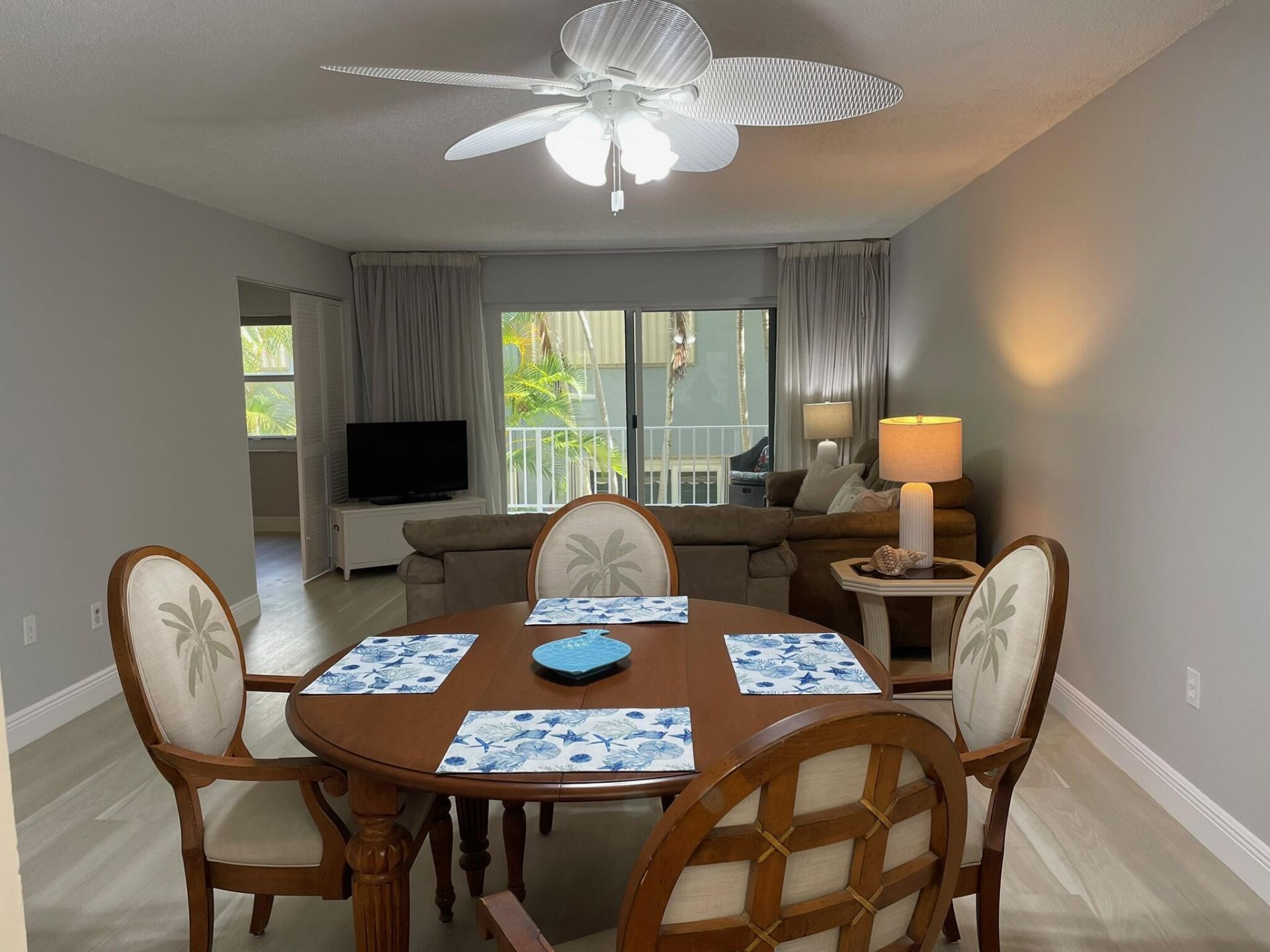 4629 Poinciana Street, Unit 211, Lauderdale by the Sea, FL 33308 Photo