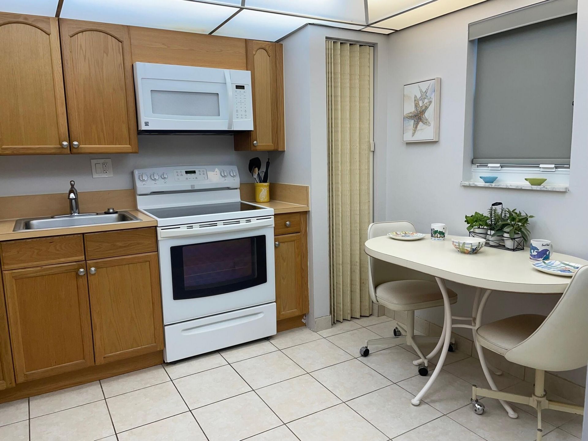 4629 Poinciana Street, Unit 211, Lauderdale by the Sea, FL 33308 Photo