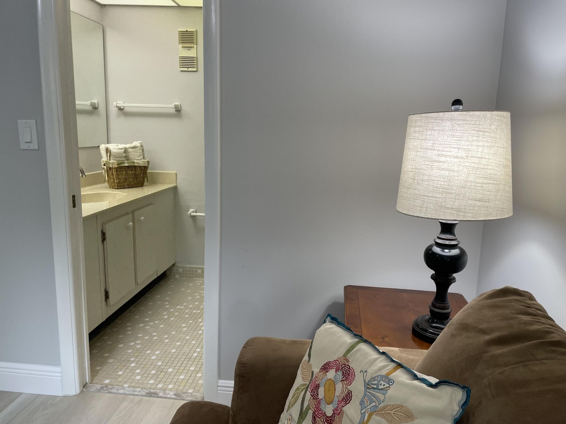 4629 Poinciana Street, Unit 211, Lauderdale by the Sea, FL 33308 Photo