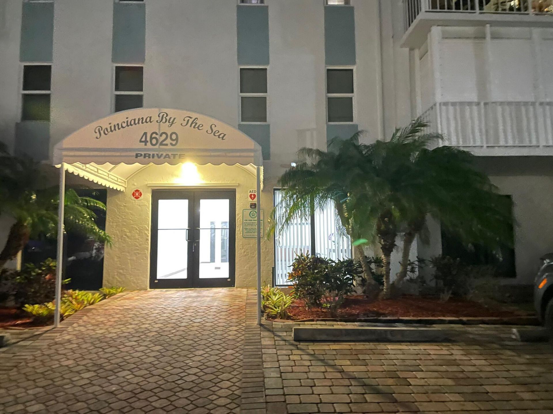 4629 Poinciana Street, Unit 211, Lauderdale by the Sea, FL 33308 Photo