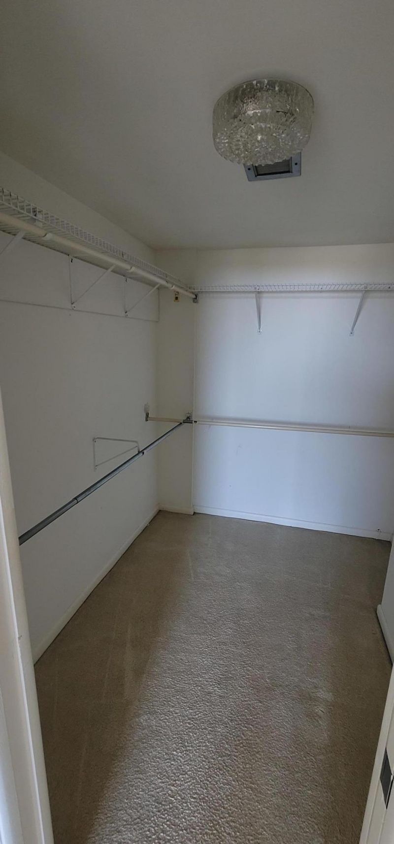 2425 Presidential Way, Unit 402, West Palm Beach, FL 33401 Photo