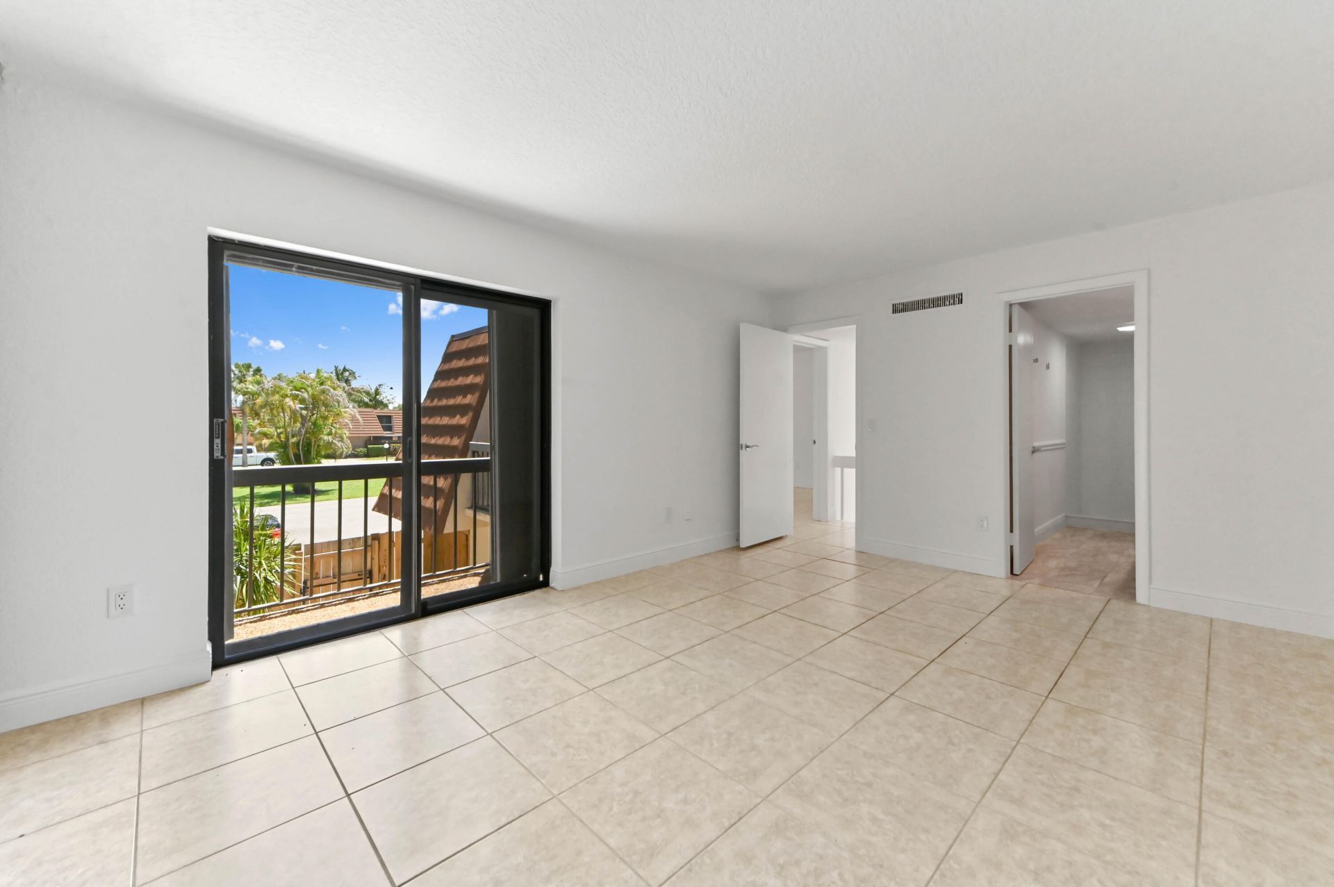 825 Center Street, Unit 12a, Jupiter, FL 33458 Photo