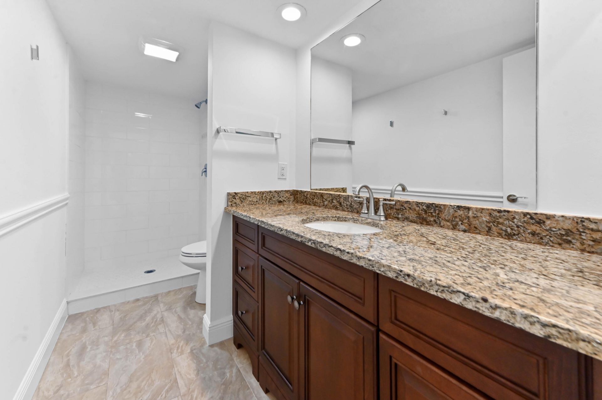 825 Center Street, Unit 12a, Jupiter, FL 33458 Photo
